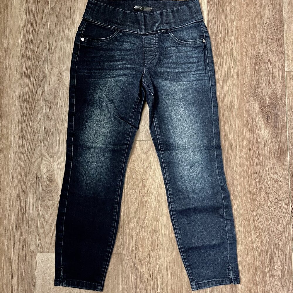 Vera Wang Simply Vera Jegging Capri Blue Denim Size 2